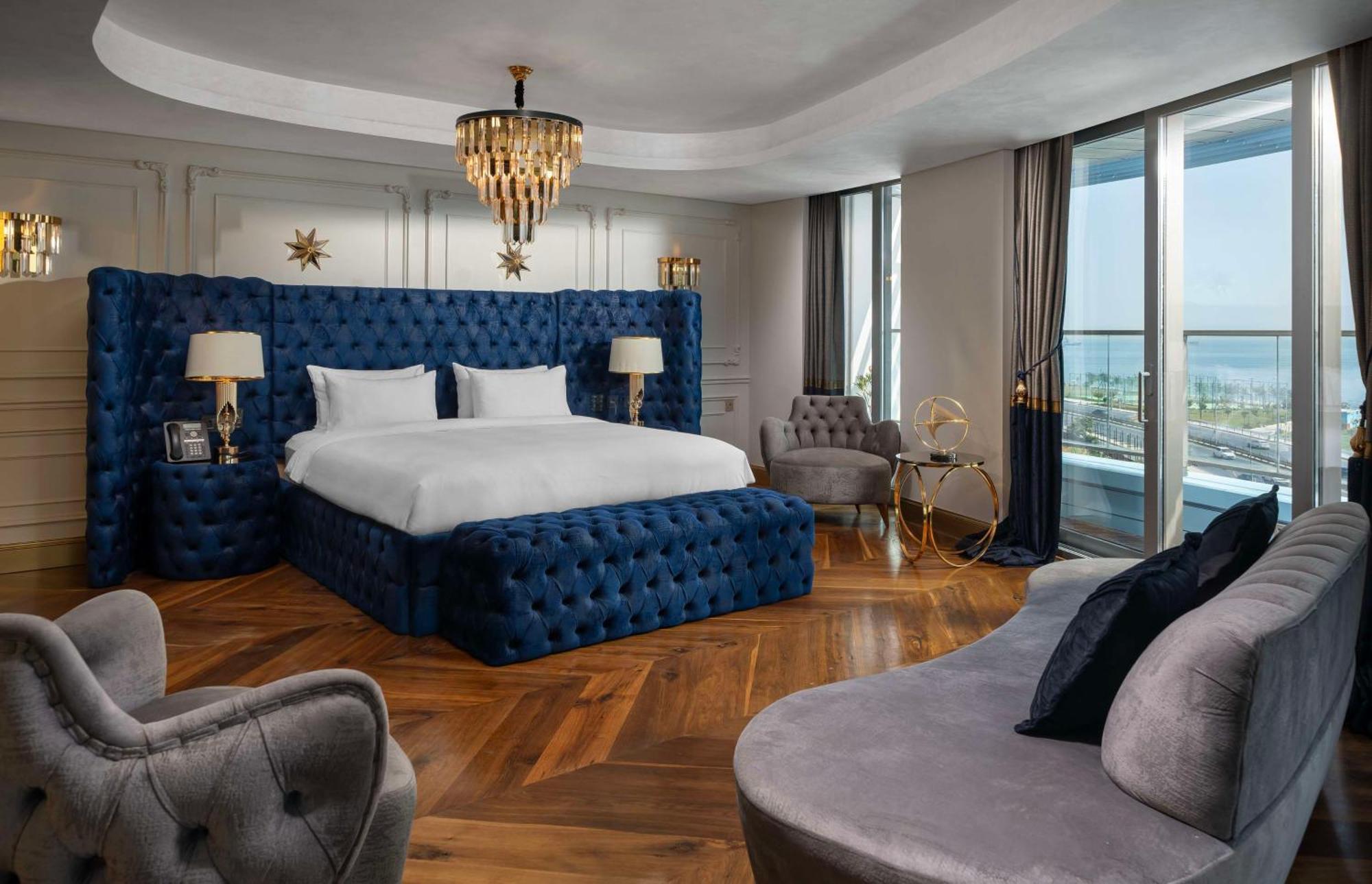ラディソン ブル ホテル イスタンブール オットメア エクステリア 写真 A bedroom at the hotel