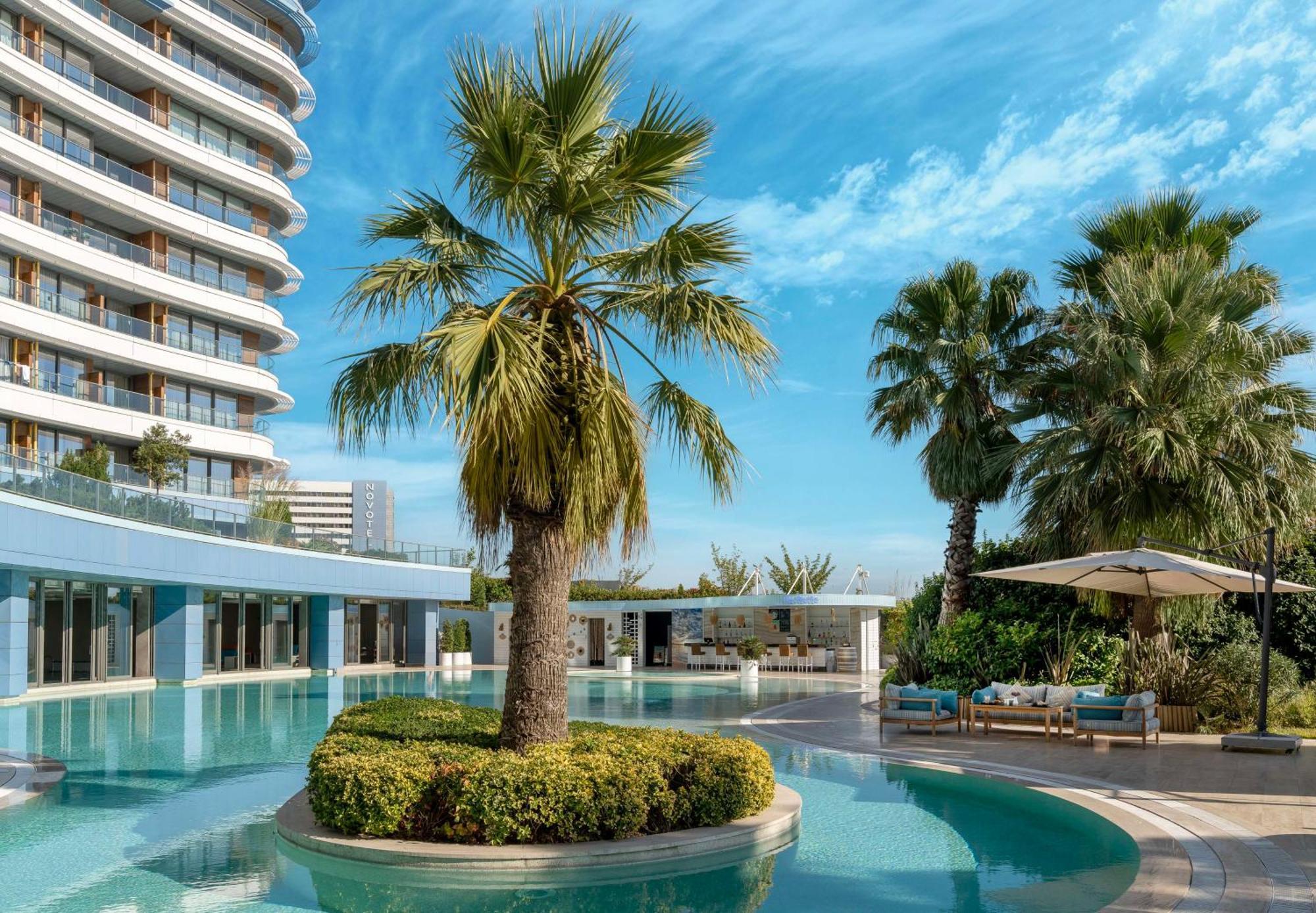 ラディソン ブル ホテル イスタンブール オットメア エクステリア 写真 The Westin Athens