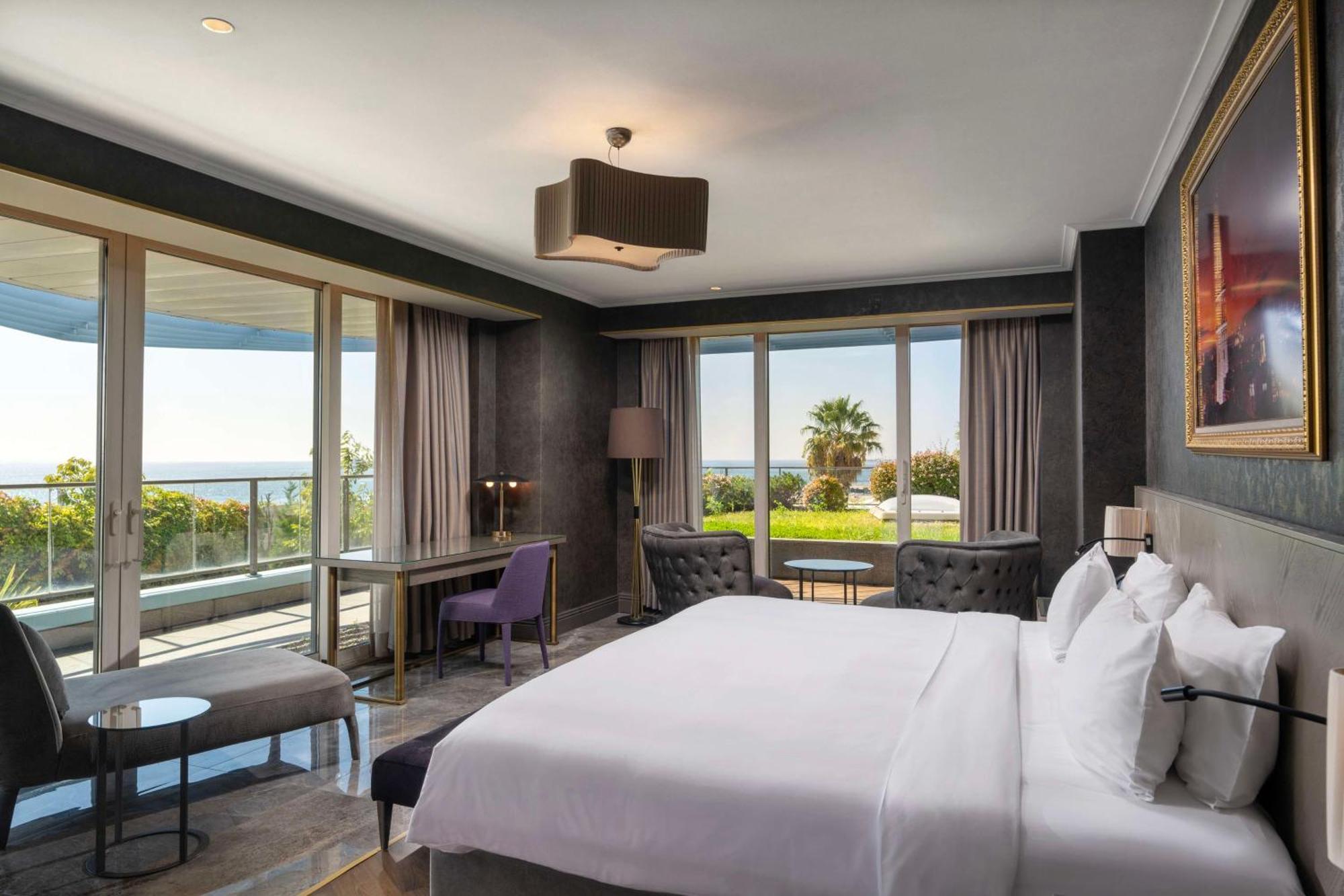 ラディソン ブル ホテル イスタンブール オットメア エクステリア 写真 A guest room at the hotel
